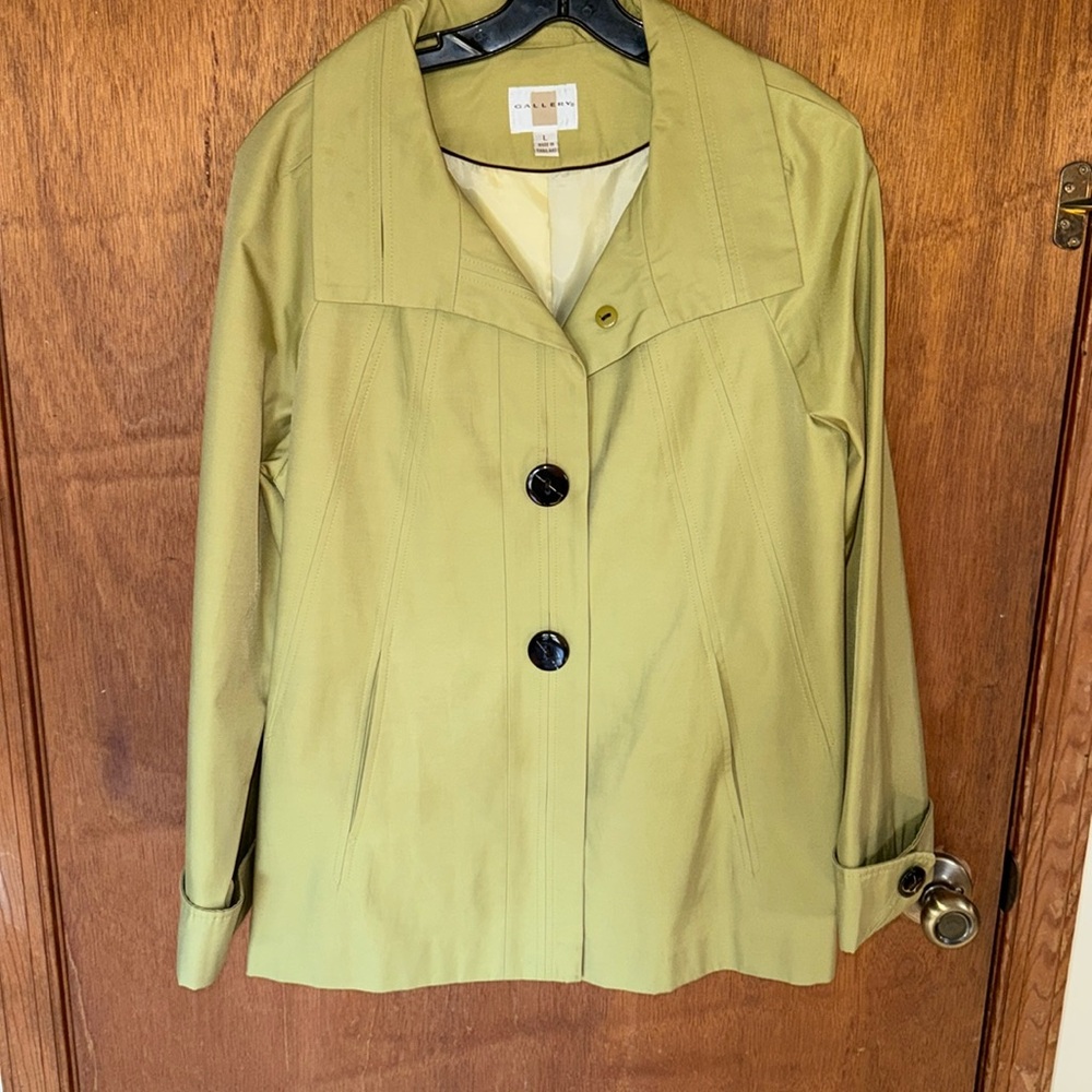 Rain jacket by gallery size large